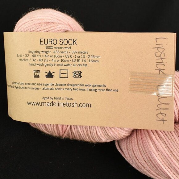 MadelineTosh Euro Sock Yarn 100% Merino Wool Hand Dyed Lipstick Bullet - Picture 3 of 3